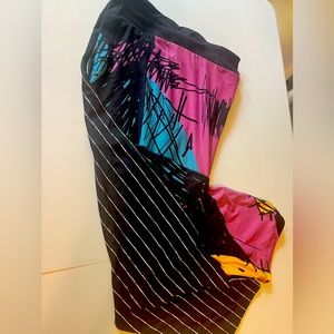 Disney Parks HER UNIVERSE NIGHTMARE BEFORE CHRISTMAS SALLY CROPPED LEGGINGS 3X